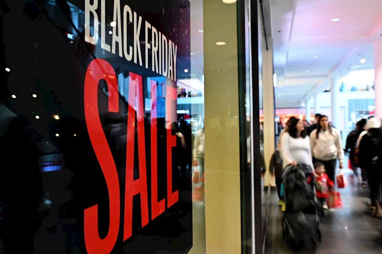 Inflation-wary US consumers flock to 'Black Friday' deals