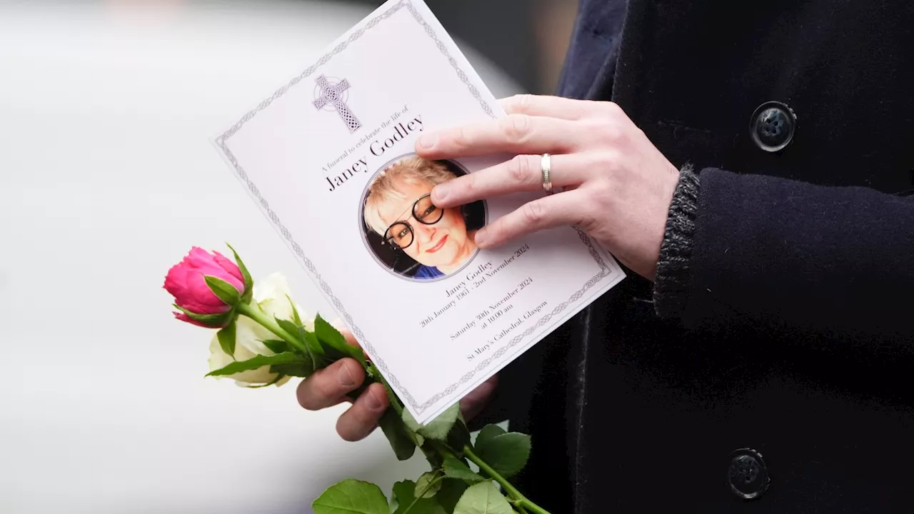 Comedian's Funeral Draws Scottish Celebrities and Political Figures