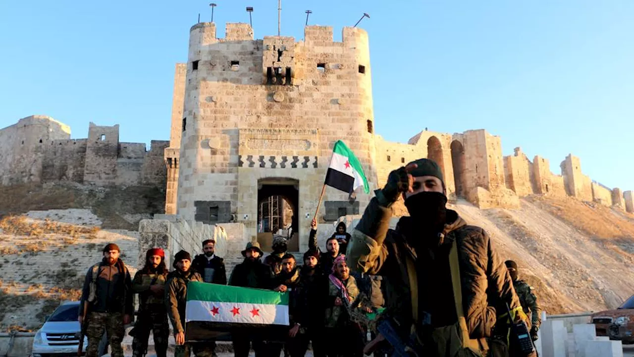 Syrian opposition gains control of entire Idlib, advances towards Hama