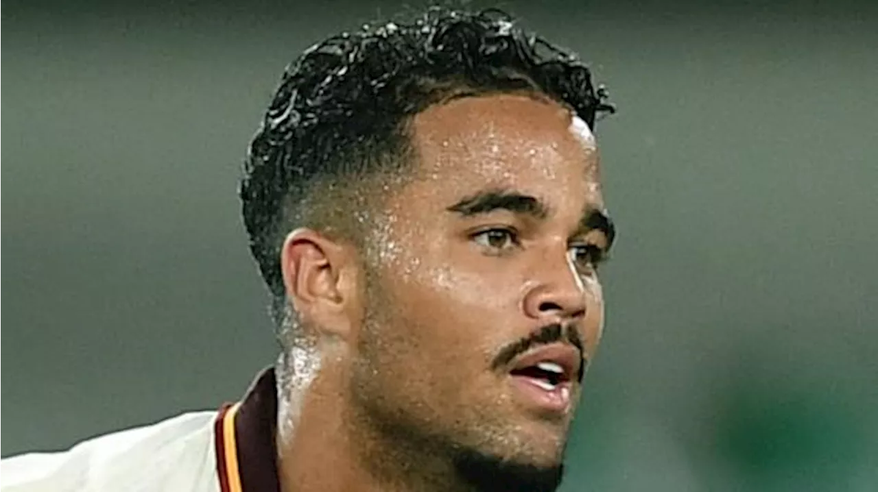 Roma, guarda che Kluivert. Tripletta record su rigore: 'Meraviglioso entrare nei libri di storia'