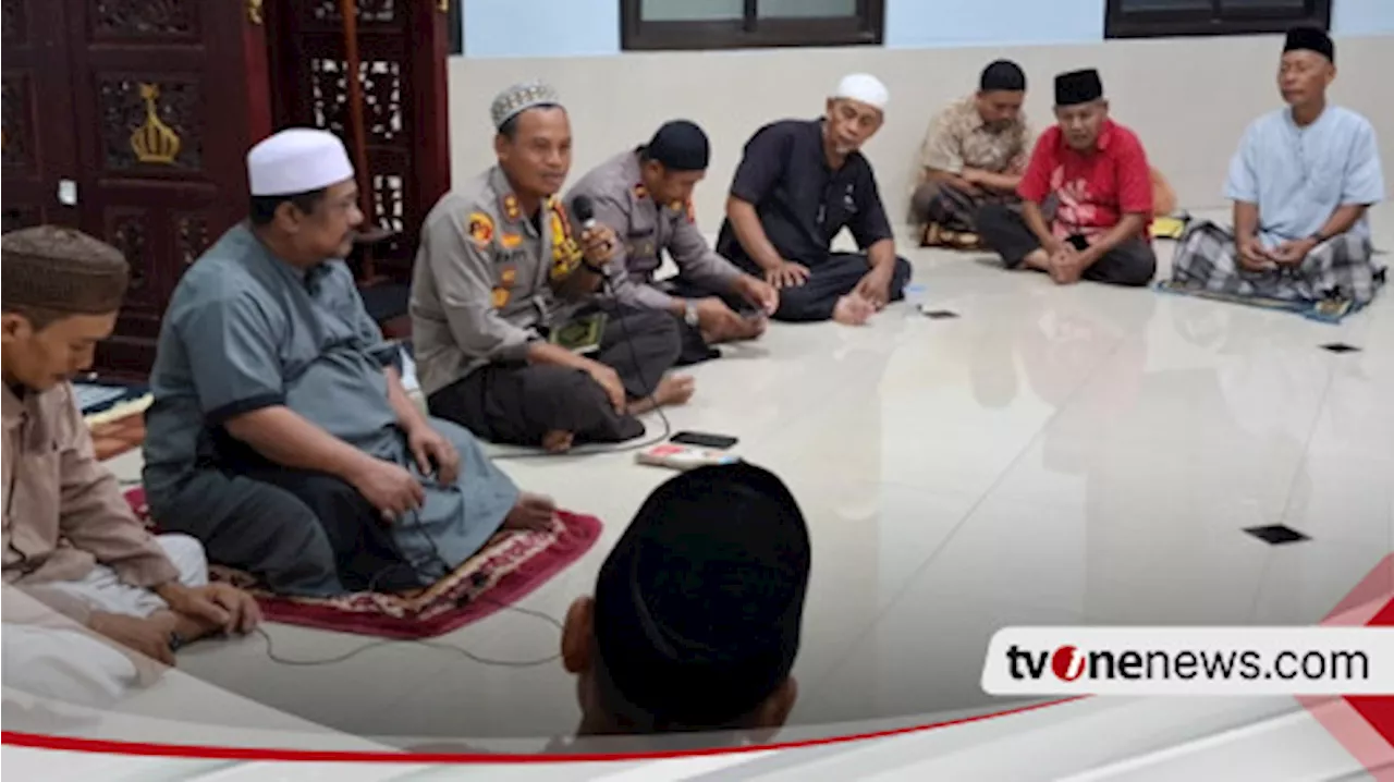 Ciptakan Lingkungan Damai Pasca Pilkada, Kapolres Palopo Beri Pesan Kamtibmas ke Warga di Masjid Baburahman