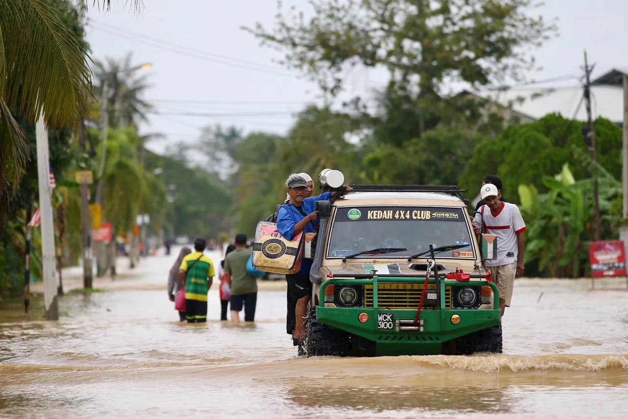 Banjir: 17 jalan di Kota Setar, Kubang Pasu dinaiki air