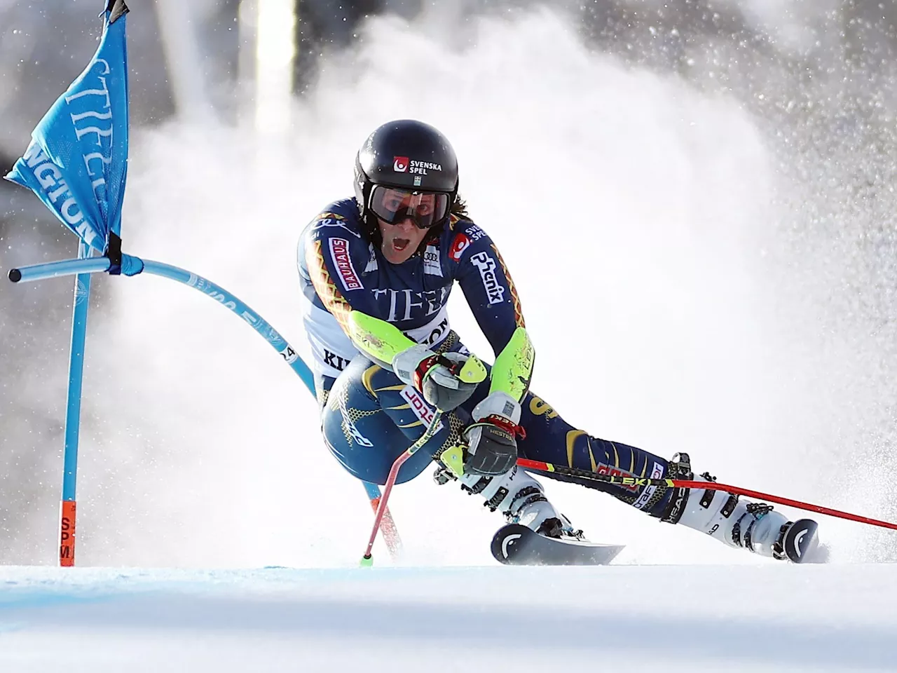 Shiffrin stürzte am Weg zum 100. Weltcupsieg