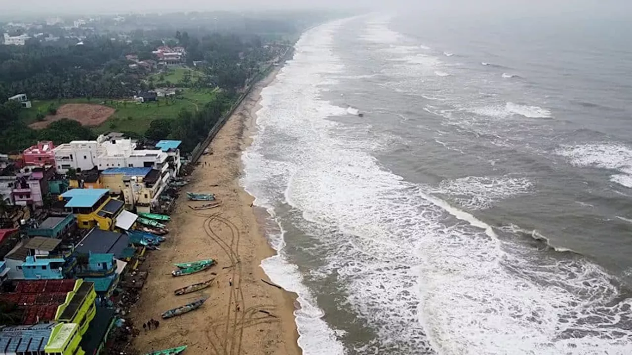 Cyclone Fengal Update: Chennai Airport Closed, Flights Suspended, Trains Disrupted As Storm Hits Tamil Nadu And Puducherry