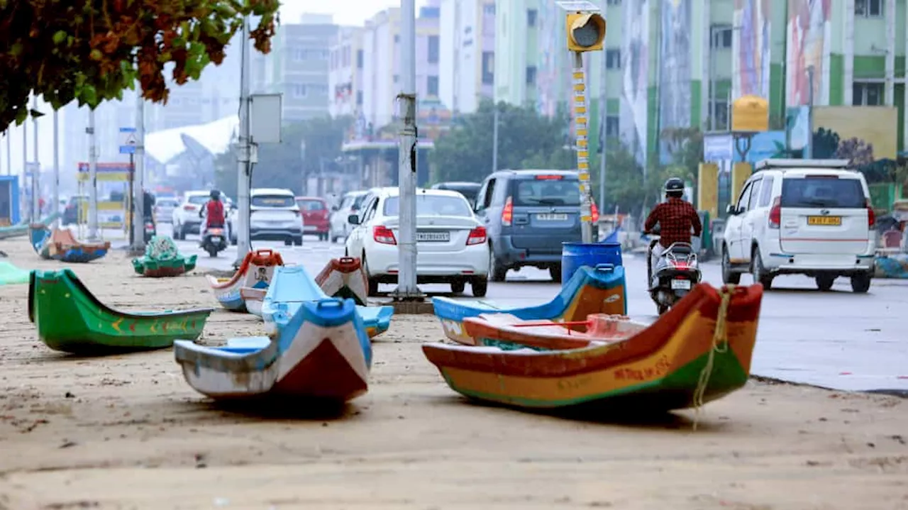 Heavy Rains Lash Tamil Nadu, Fengal Continues To Moves Towards Coastline