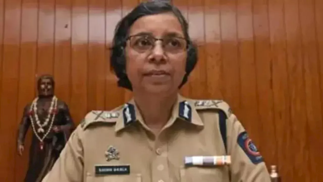 महाराष्ट्र की DGP रश्मि शुक्ला हटाई गईं, कांग्रेस की शिकायत पर EC का एक्शन