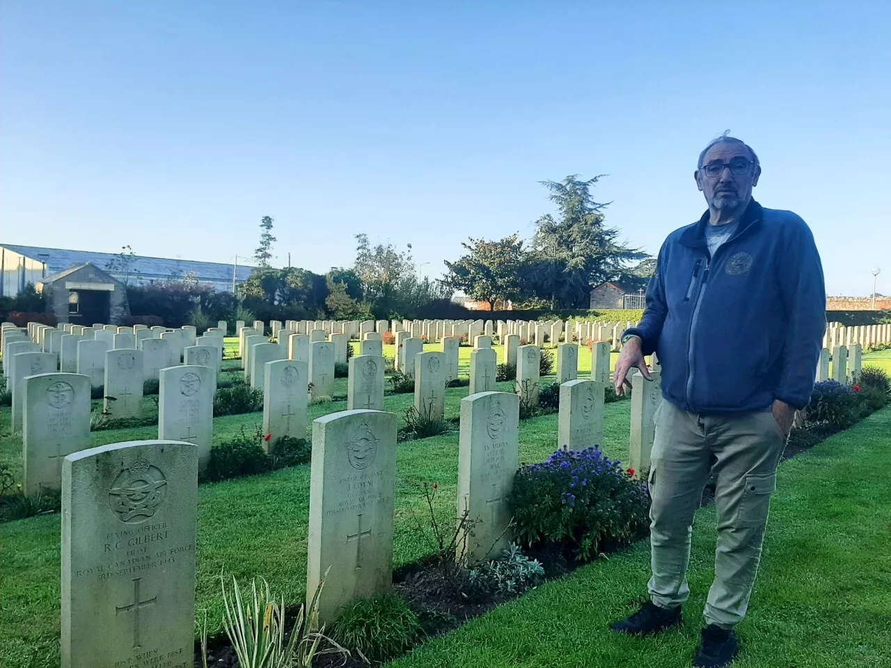 Pornic : le cimetière militaire accueille les soldats du Commonwealth morts durant les deux Guerres mondiales