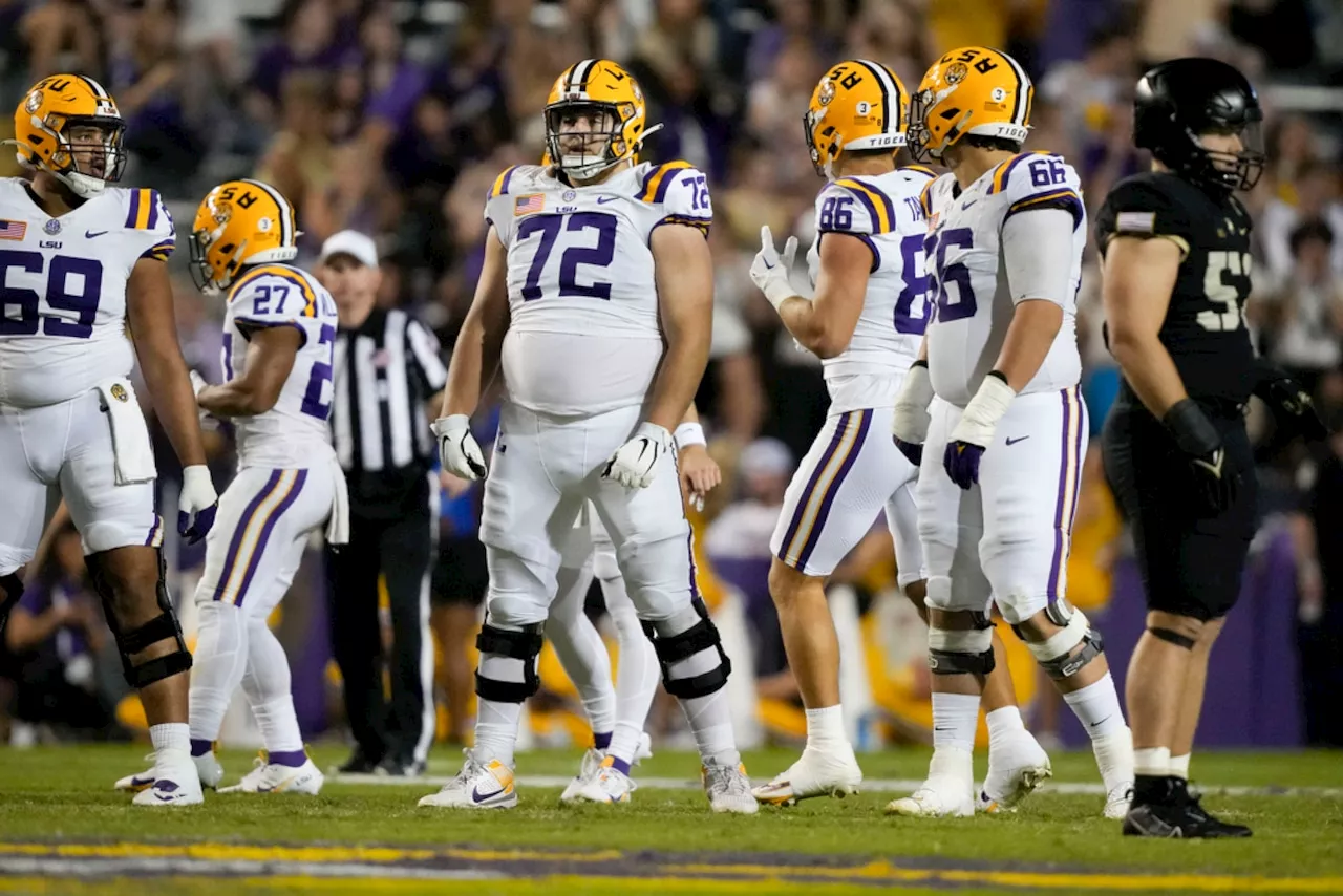 Key LSU offensive lineman will miss Alabama game with ankle injury