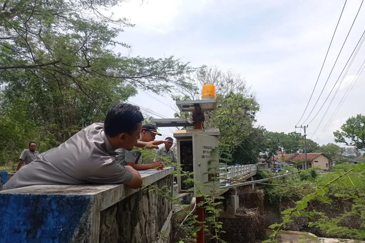 BPBD Ponorogo nonaktifkan sementara empat EWS banjir dan longsor