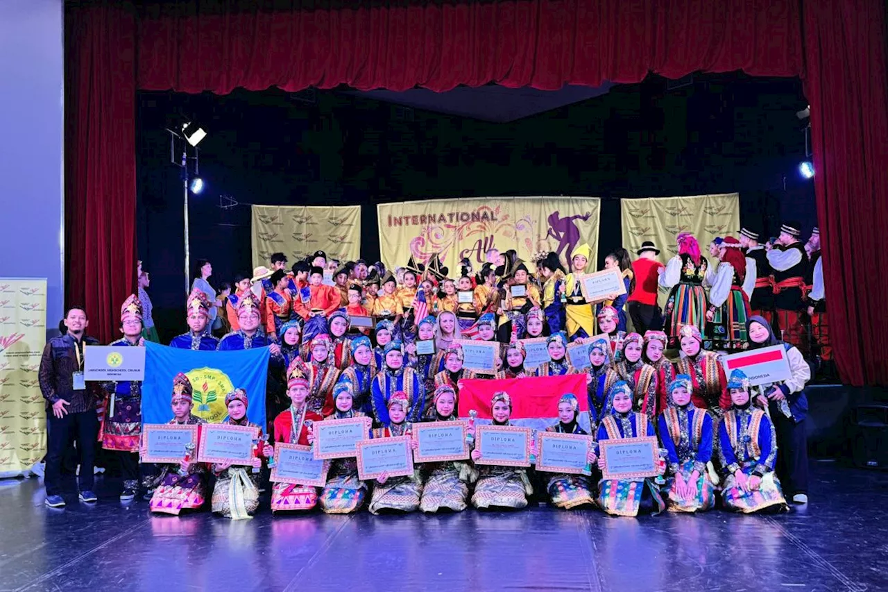 Tim Misi Budaya Labschool Cibubur raih juara internasional festival