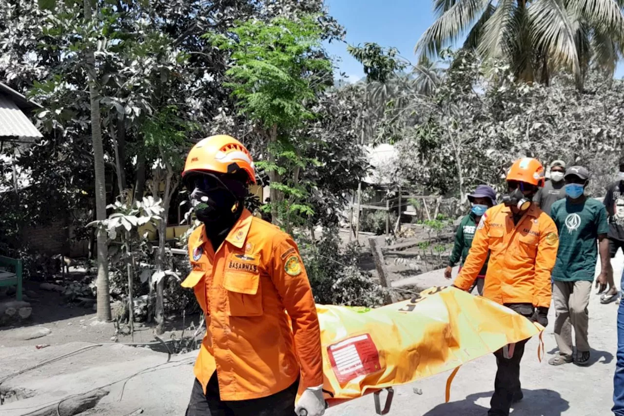 Tim SAR evakuasi sembilan jenazah korban letusan Gunung Lewotobi