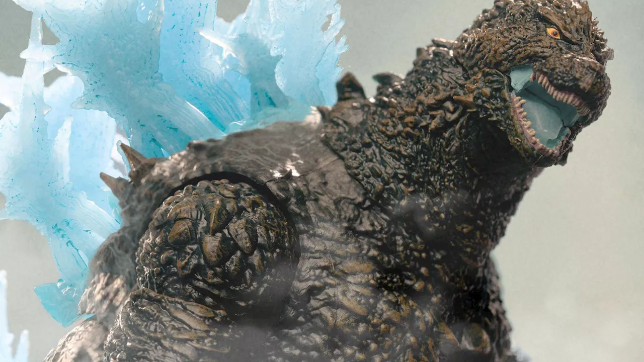 Godzilla Minus One (Charging) Variant Figure Coming Soon from Super 7