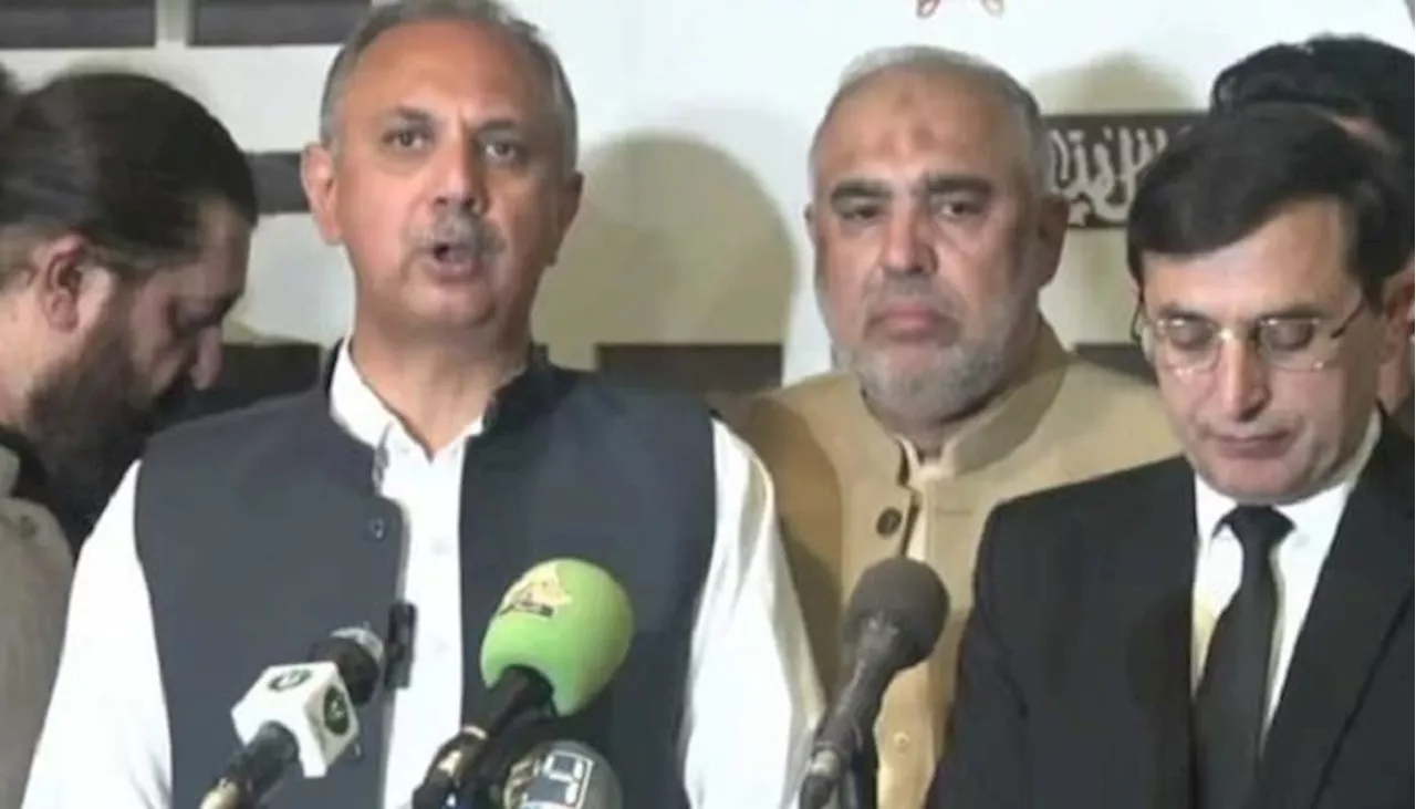 PTI accuses govt of turning parliament into ‘rubber stamp’