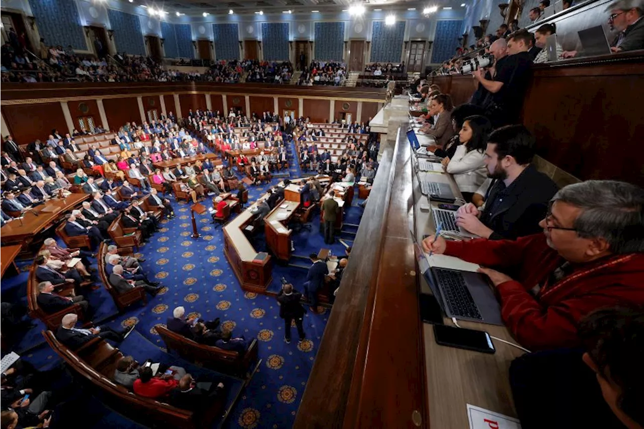 Republicanos defendem maioria na Câmara dos EUA, enquanto democratas buscam quatro cadeiras