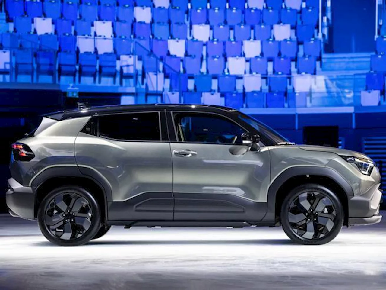 e Vitara, debutta a Milano la prima elettrica di Suzuki: «Futuristica e avventurosa»