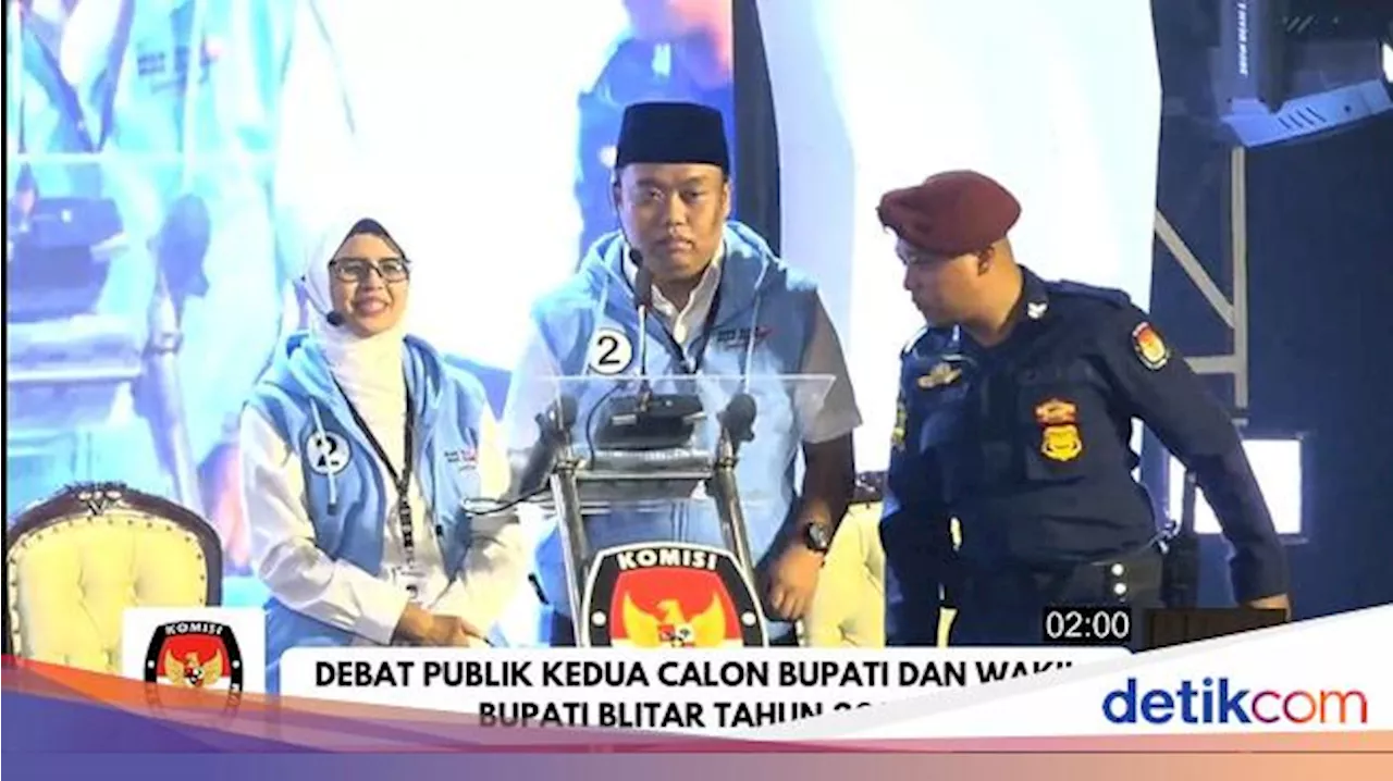 Debat Kedua Pilbup Blitar Dihentikan, Diduga gegara Paslon Bawa Contekan