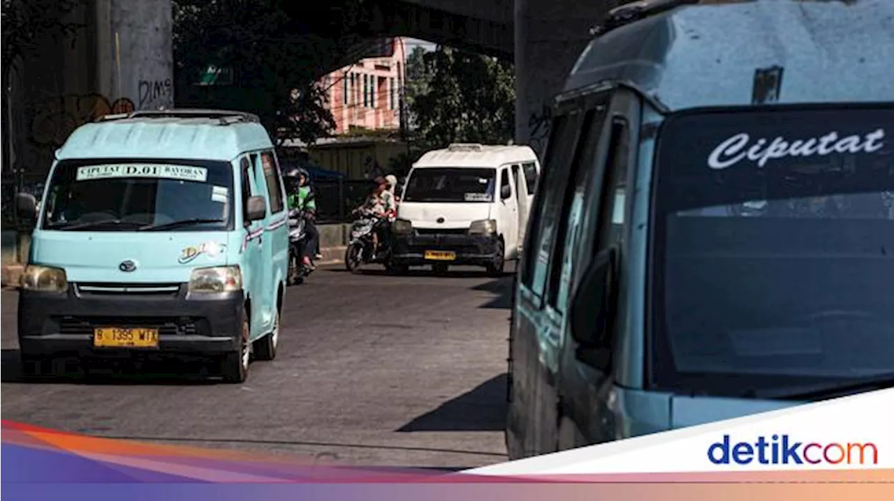 Bahlil Pastikan Kendaraan Pelat Kuning Tetap Dapat Subsidi BBM