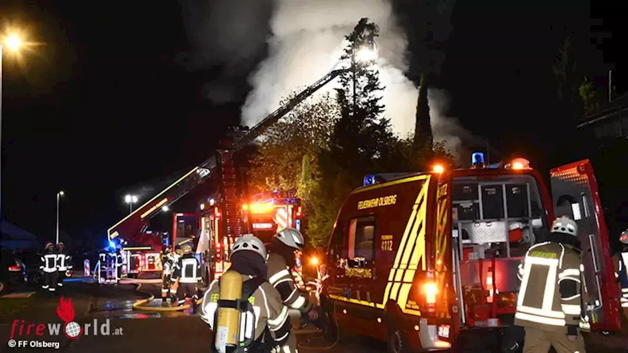 D: Brand einer Gartenbank erfasst Wohnhaus-Dachstuhl in Olsberg