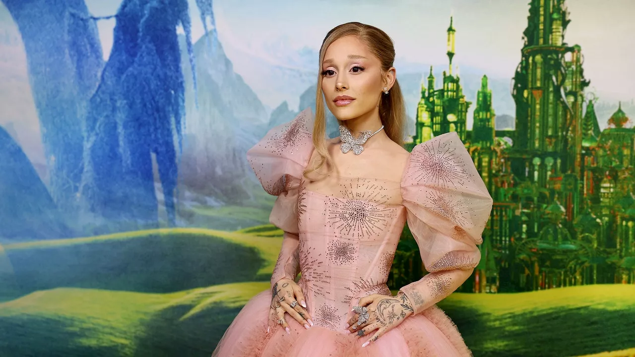 Ariana Grande leans fully into Glinda with pink ballgown