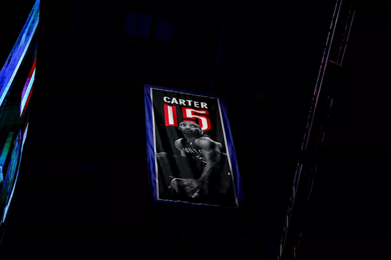 Vince Carter’s No. 15 jersey retired by Toronto Raptors in mid-game ceremony