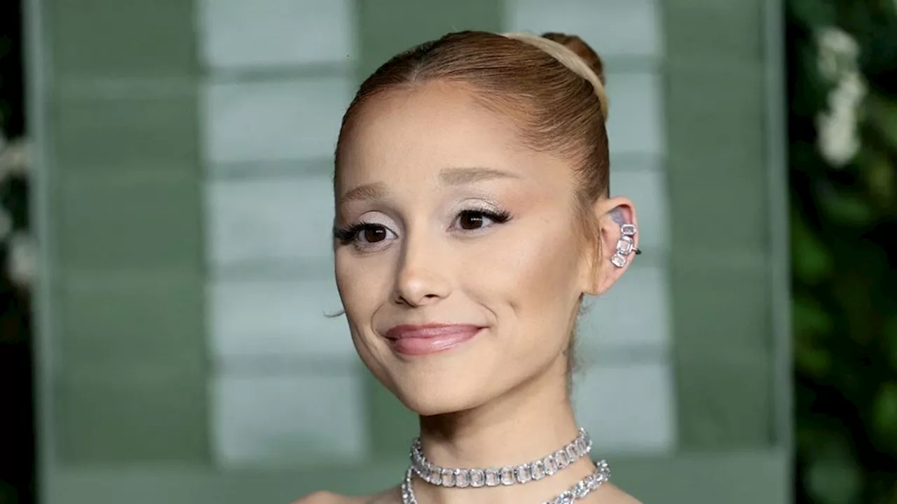 Ariana Grande Harus Audisi untuk Film ”Wicked”