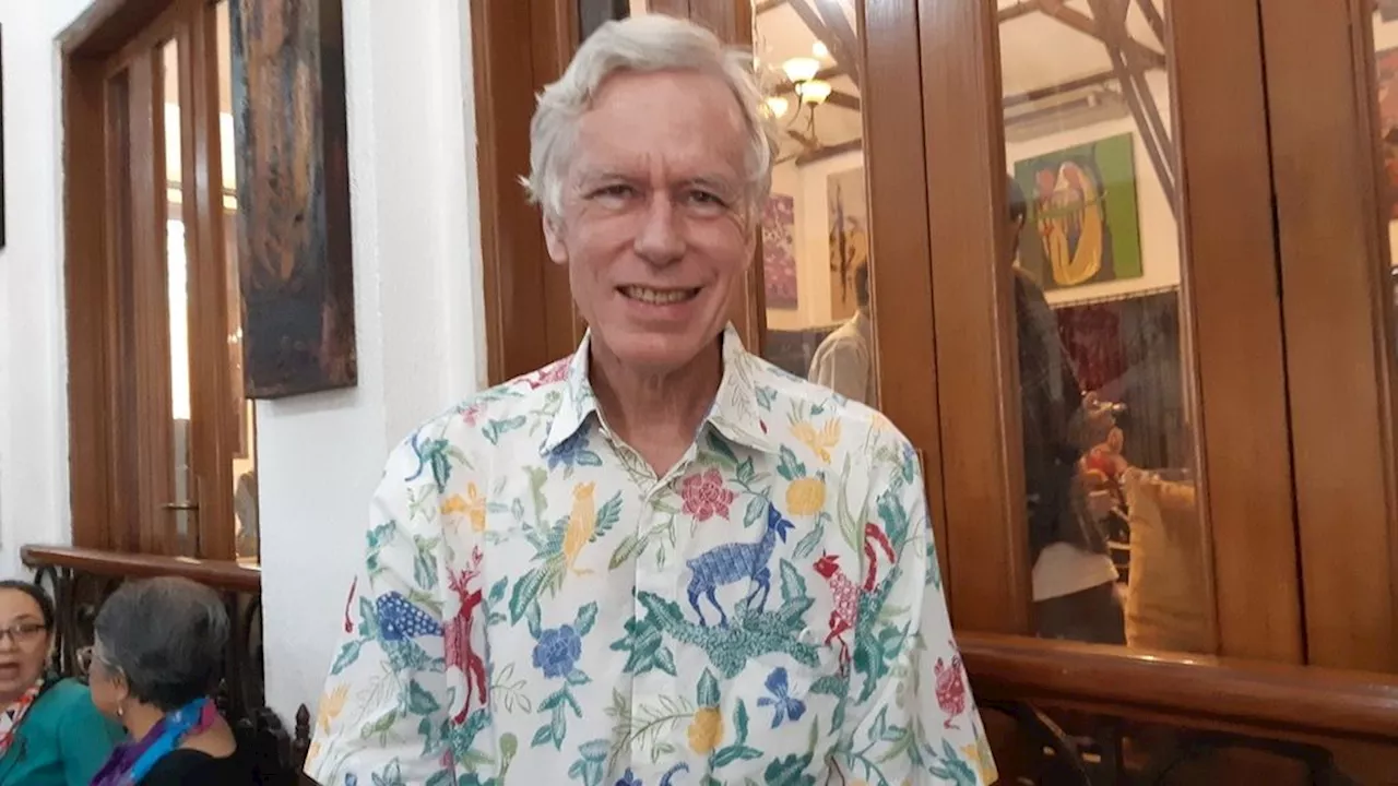 UGM Bentuk Tim untuk Mendalami Tuduhan Plagiarisme Buku ”Kuasa Ramalan” Peter Carey