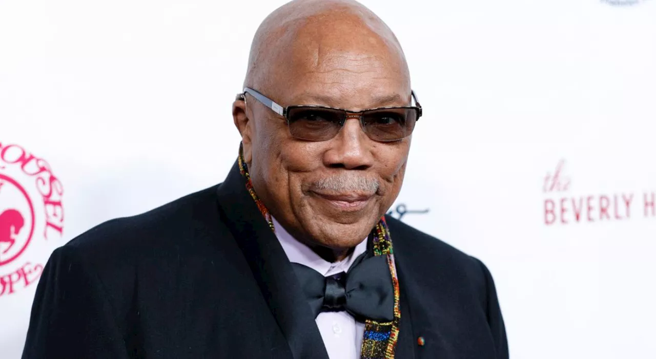 Quincy Jones, chi era il produttore musicale morto a 91 anni: il record con Thriller, ma anche il coma, l'alco