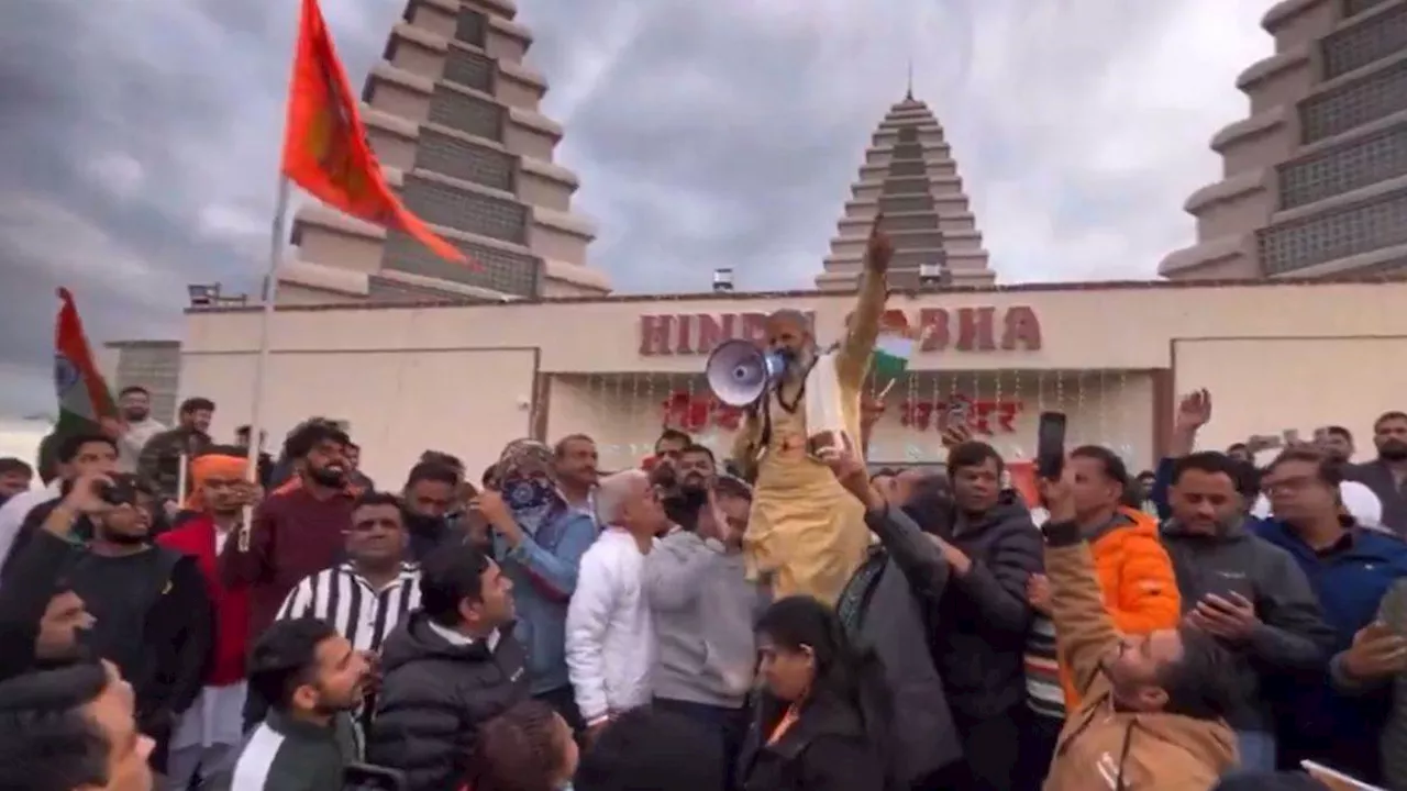 'बंटोगे तो कटोगे...' अब कनाडा में गूंजा नारा, मंदिर में हमले के बाद एकजुट हुए हिंदू; Video