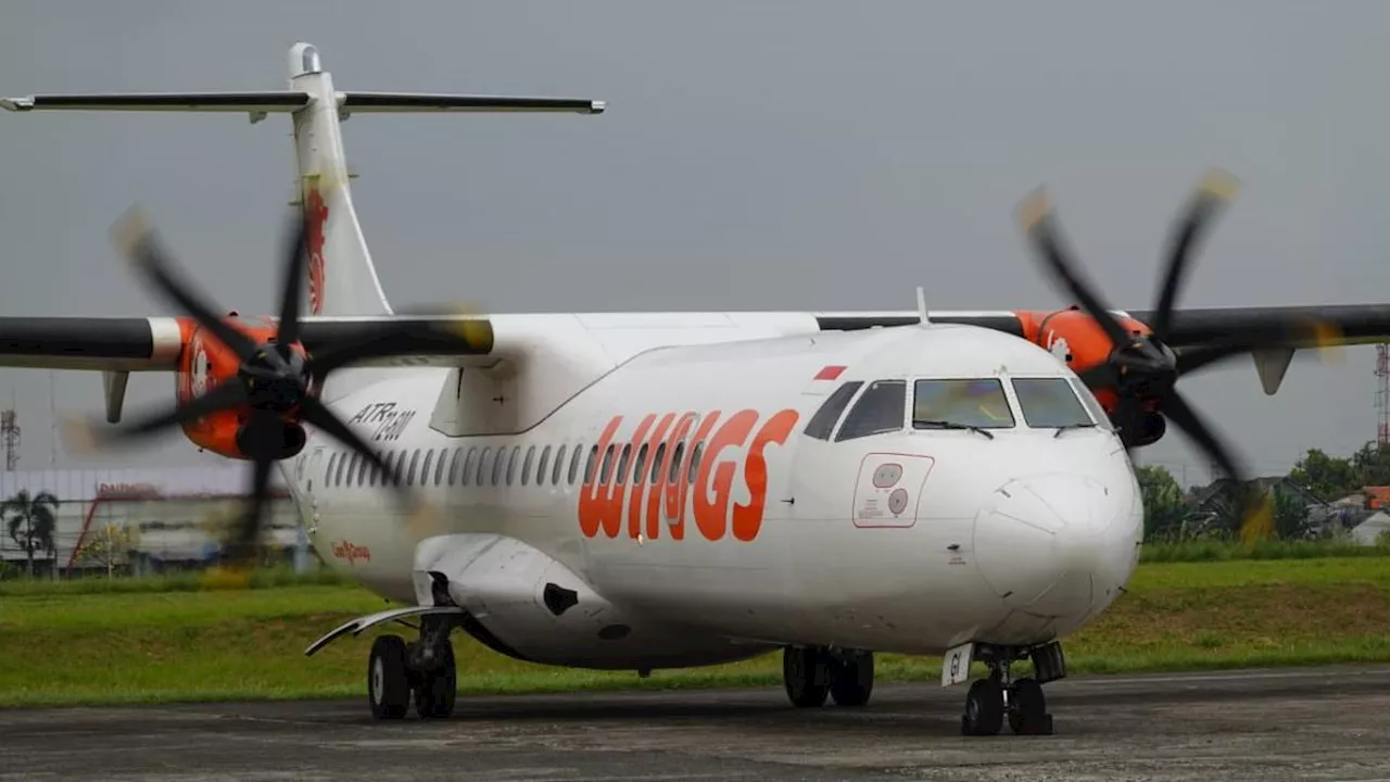 Gunung Lewotobi Erupsi, 18 Penerbangan Wings Air di NTT Dibatalkan