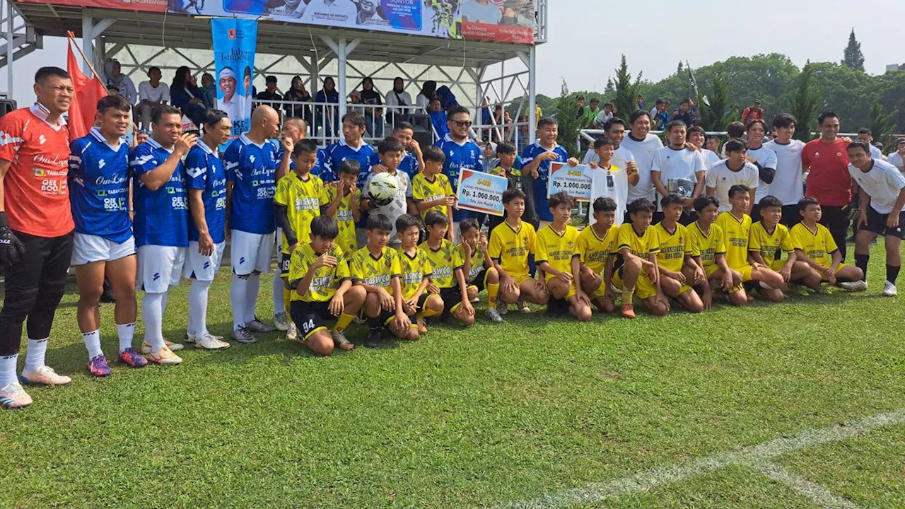 Legenda Persib Bandung Tanding Lawan Seejontor FC Jadi Ajang Silaturahmi dan Bantu Bantu Pesepakbola Usia Muda