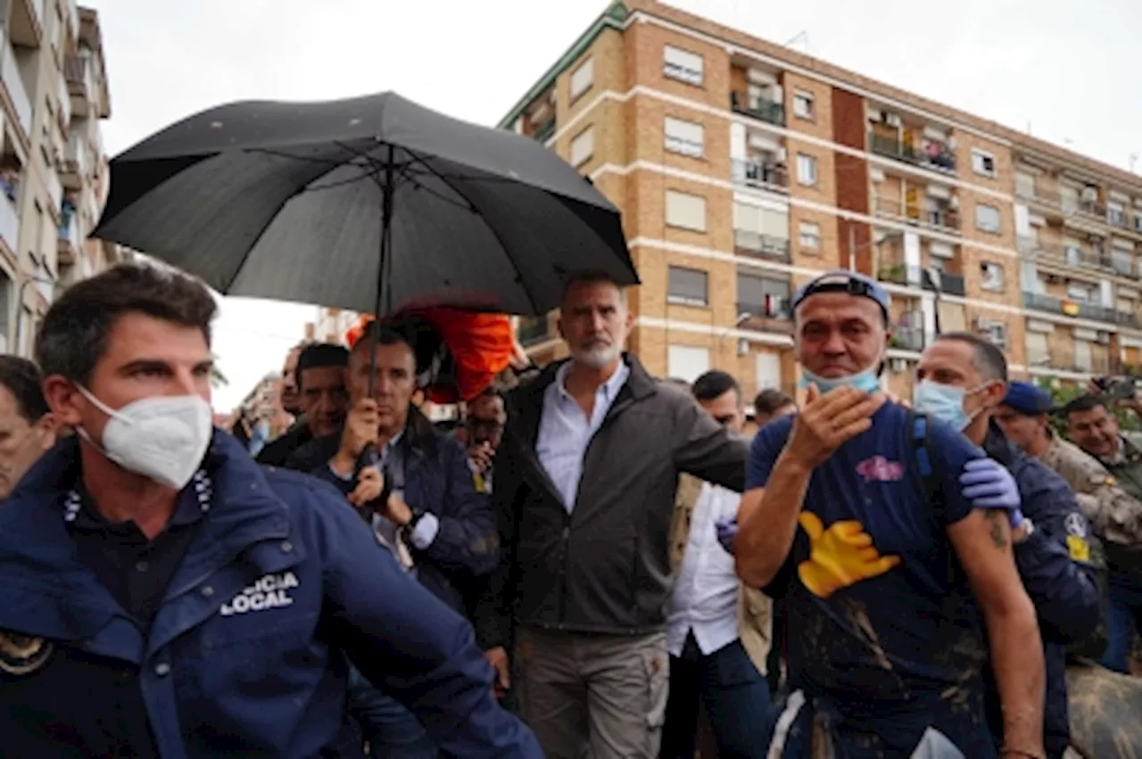 Fury in Spain: Locals hurl mud, insults at King and Prime Minister Sanchez as flood death toll hits 217