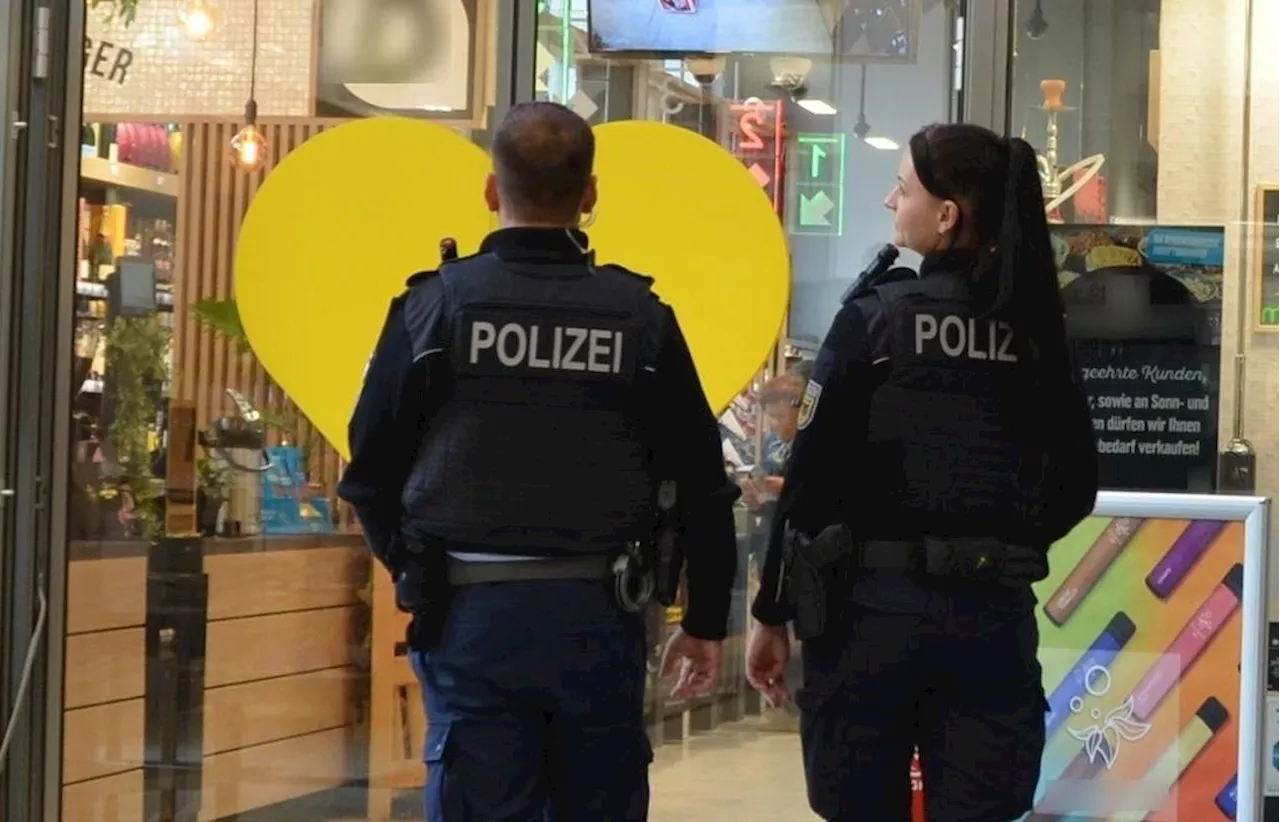 Bei Socken-Diebstahl erwischt: Frau beißt Bundespolizisten am Regensburger Bahnhof in den Arm