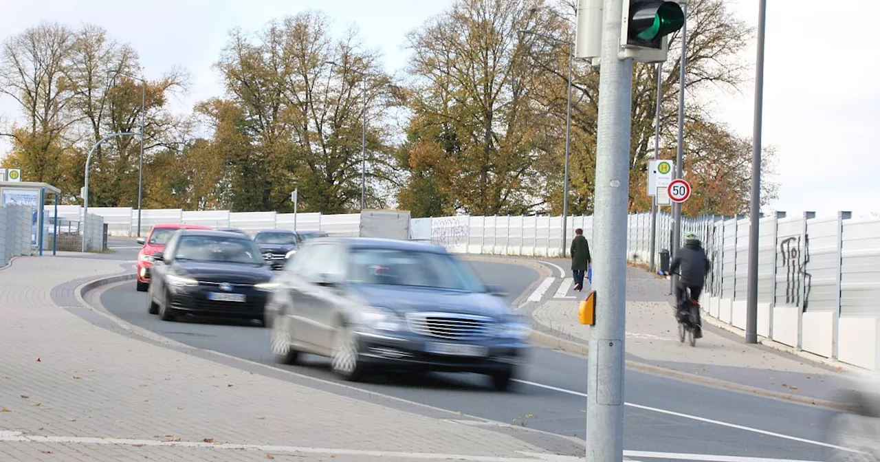 Nur Note „Befriedigend“: Neue Paderborner Bahnhofsbrücke weist Mängel auf