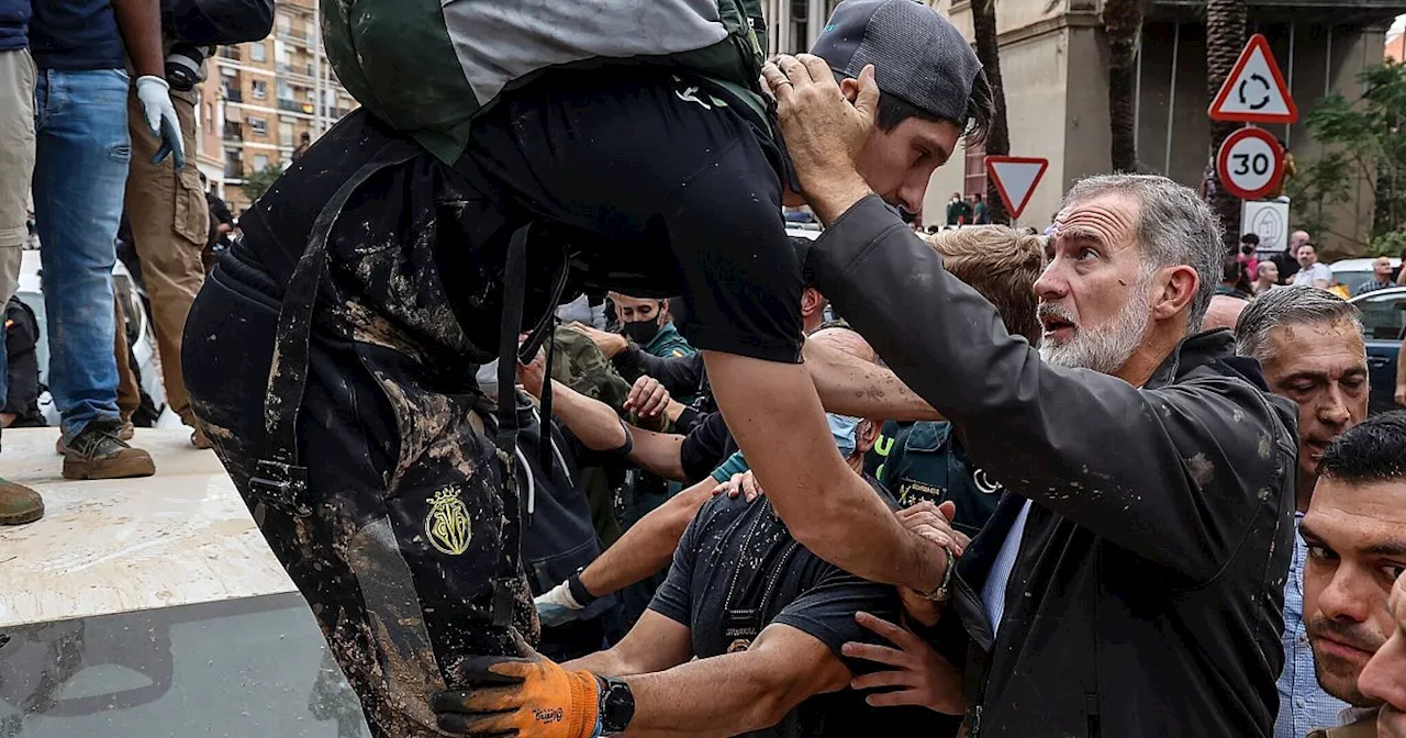 Rechtsextreme nach Tumulten bei Königsbesuch unter Verdacht