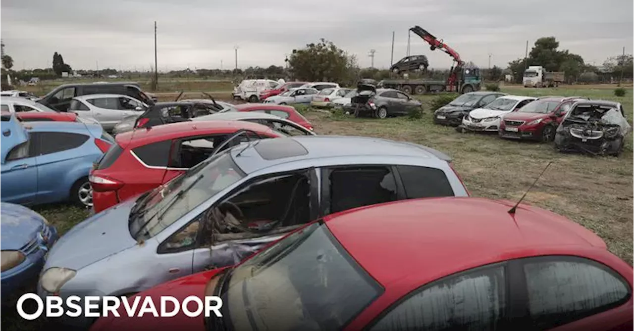 Mais de 100 mil carros danificados e destruídos nas cheias em Espanha