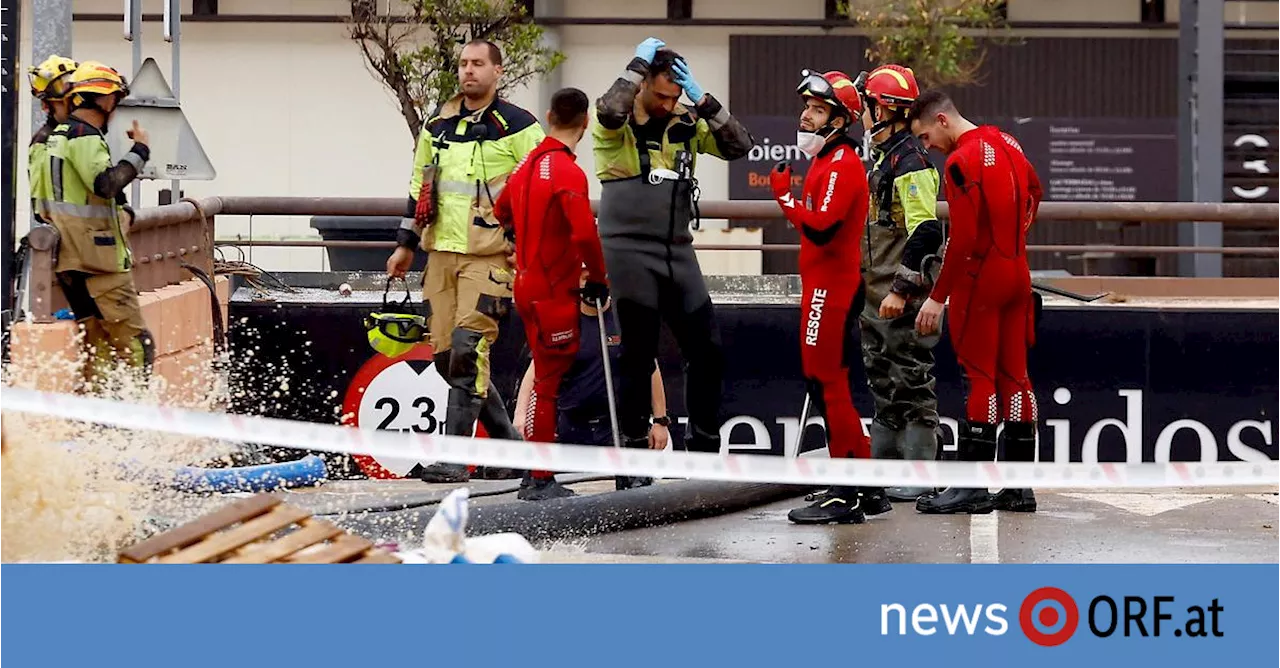 Unwetter in Spanien: Tiefgarage mit Drohnen durchsucht