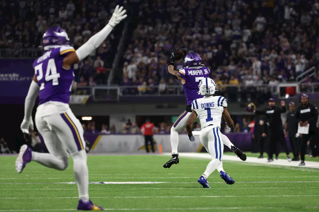 Sam Darnold throws 3 TD passes as Vikings beat Joe Flacco and the Colts