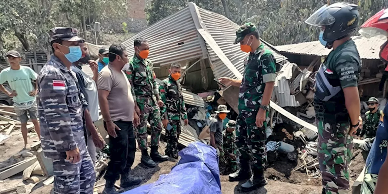 Tim SAR Gabungan Gercep Evakuasi Korban Letusan Gunung Lewotobi Laki-Laki