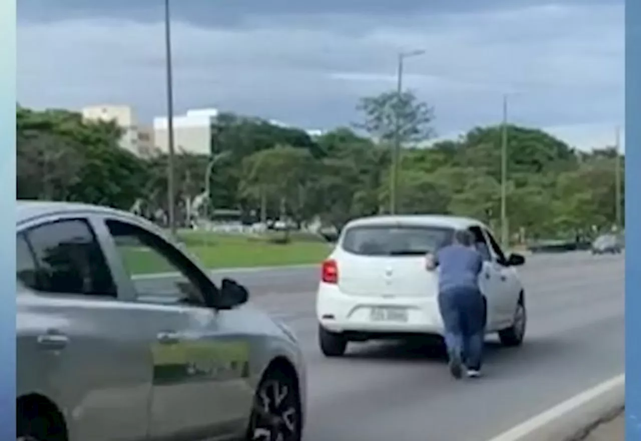 Morre homem atropelado ao tentar ajudar motorista sem gasolina