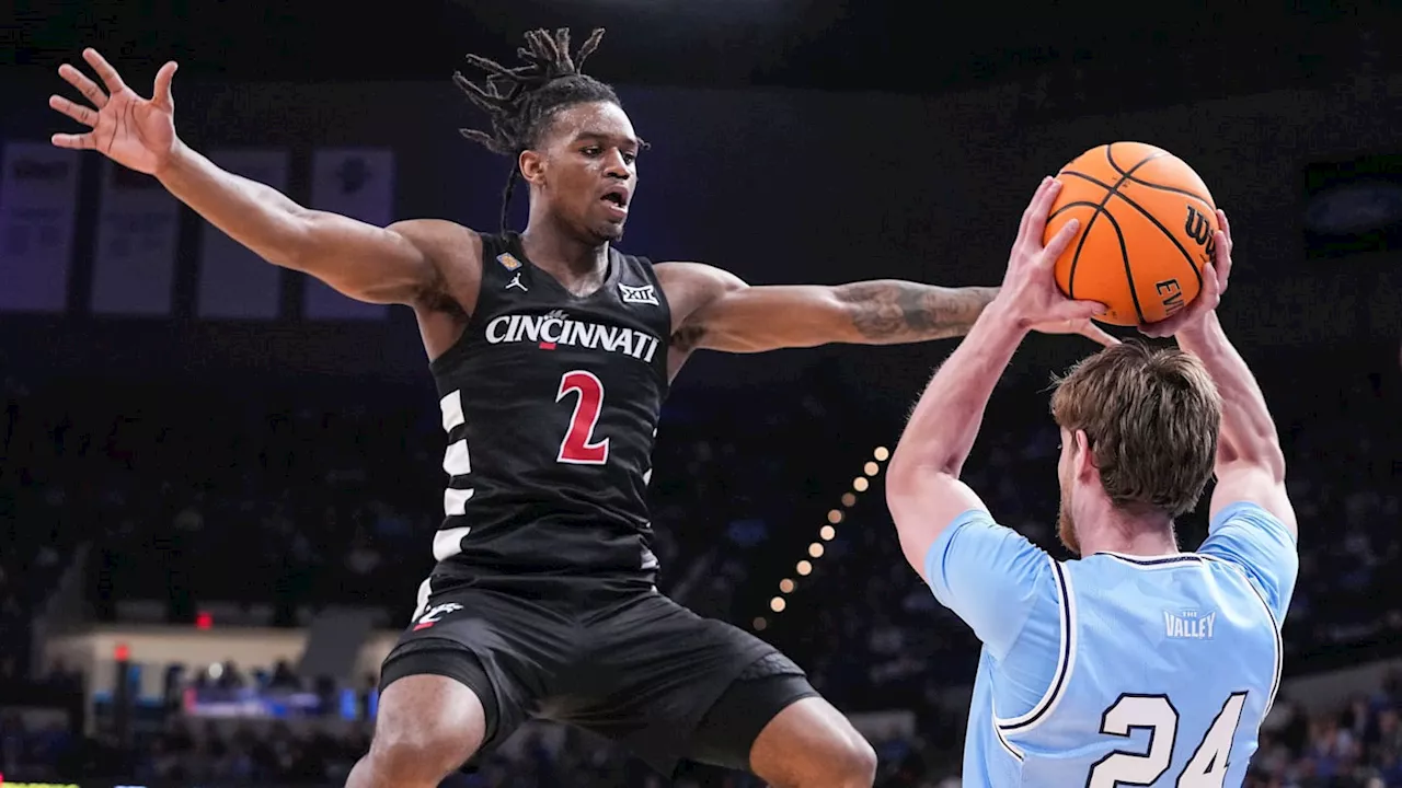 Cincinnati a Massive Betting Favorite Against Arkansas Pine-Bluff to Open 2024-25 Sea