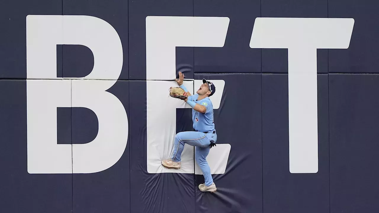 Toronto Blue Jays OF Continues to Rack Up Defensive Honors with Gold