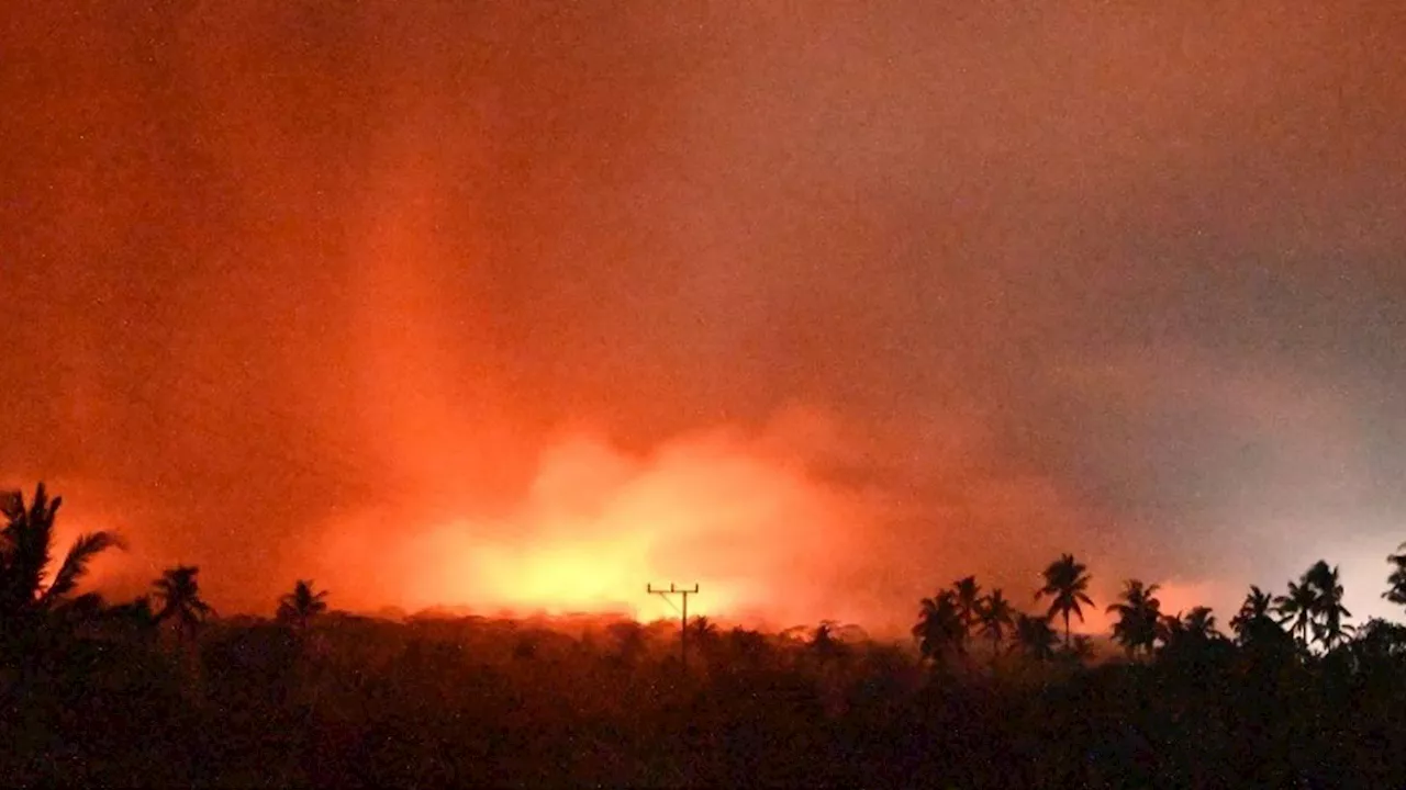 Mt Lewotobi Laki Laki: At least 10 killed after volcano erupts on Indonesian island of Flores