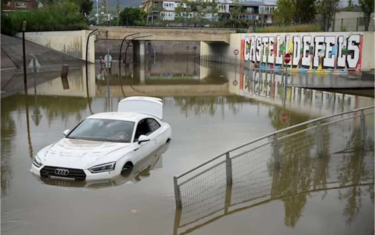 Alluvione Spagna, allerta rossa a Barcellona per l’arrivo della Dana. FOTO