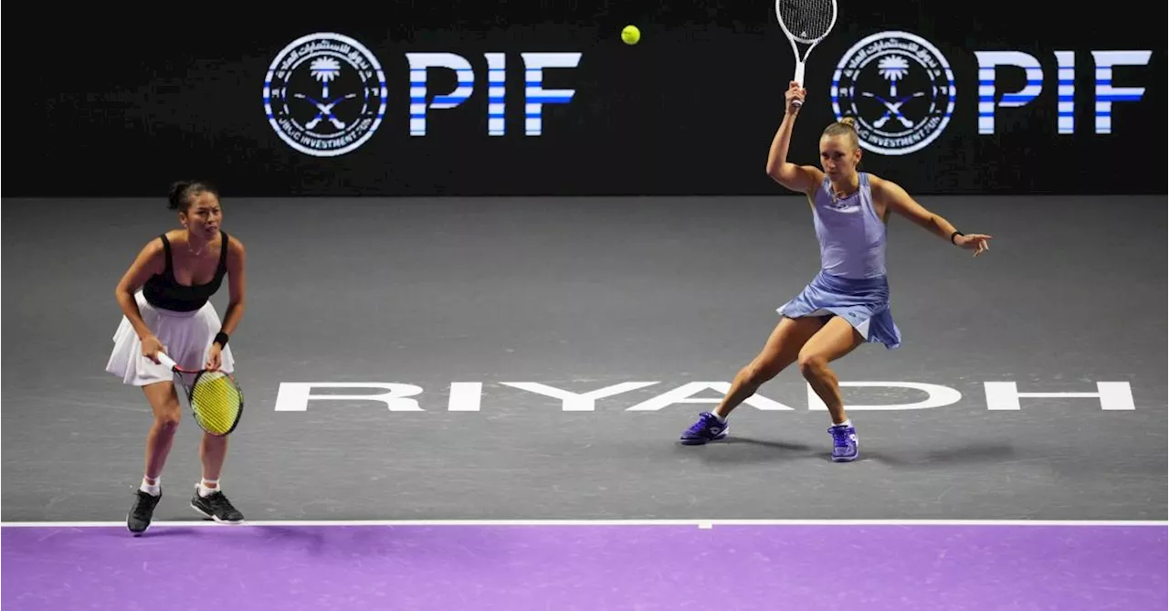 WTA Finals : Elise Mertens s’impose en double et se relance avec Hsieh Su-Wei