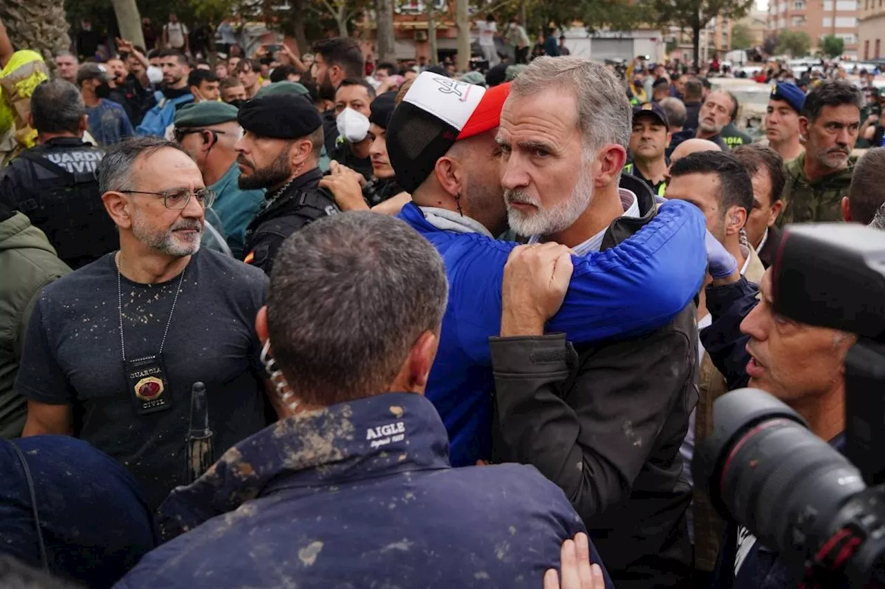 Flood survivors unleash ire on Spanish royal couple