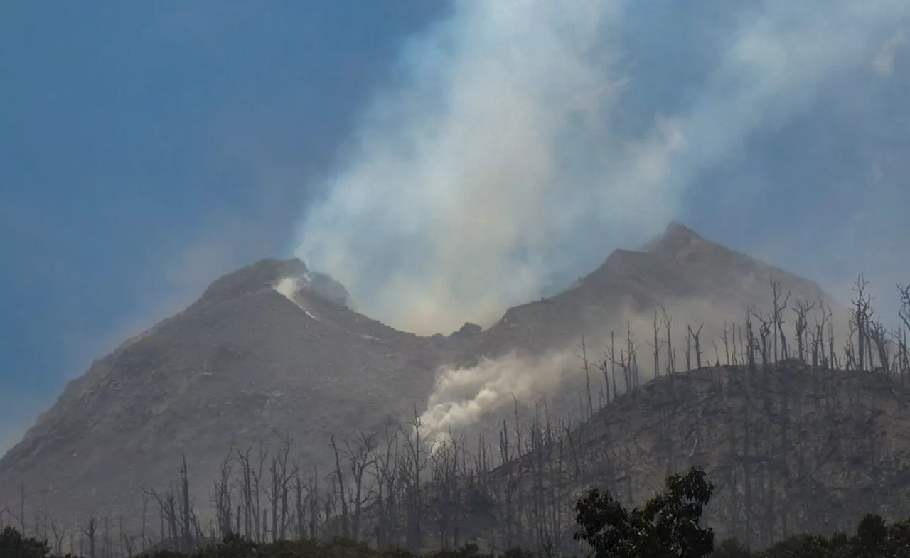 Volcanic Eruption in Indonesia Kills at Least Six