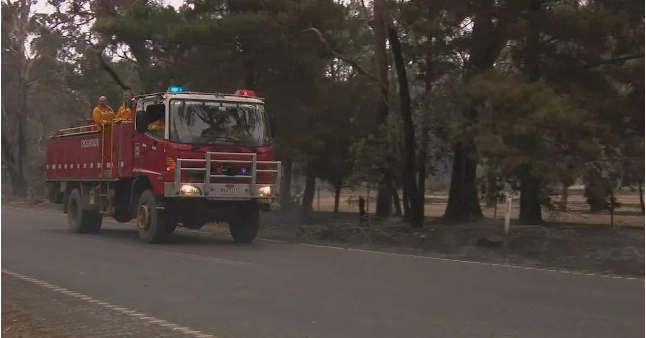 Victoria's first Total Fire Ban of the season declared as 'dry lightning' forecast