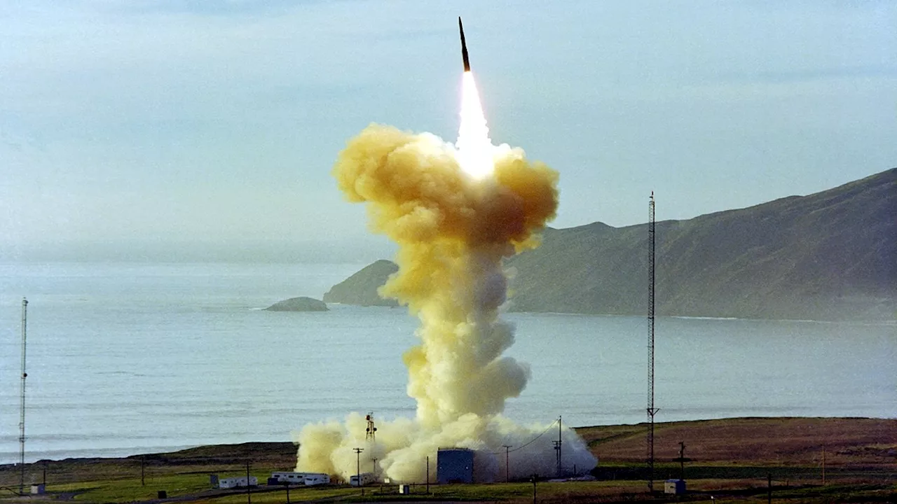 Minuteman-3 Missile: अमेरिका दागने वाला है अपनी सबसे ताकतवर परमाणु मिसाइल, जानिए क्यों?