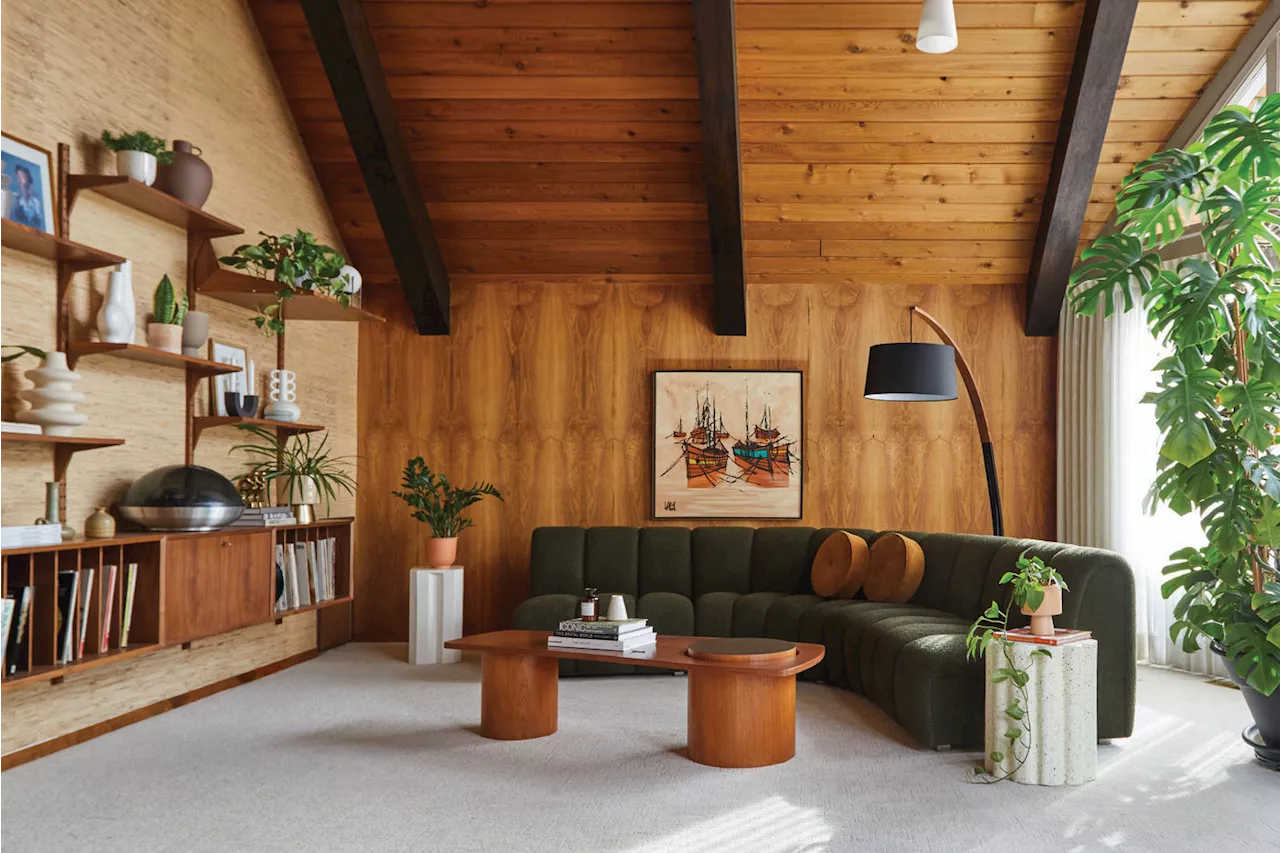 Inside the Sunken Living Room of the Maple Leaf House