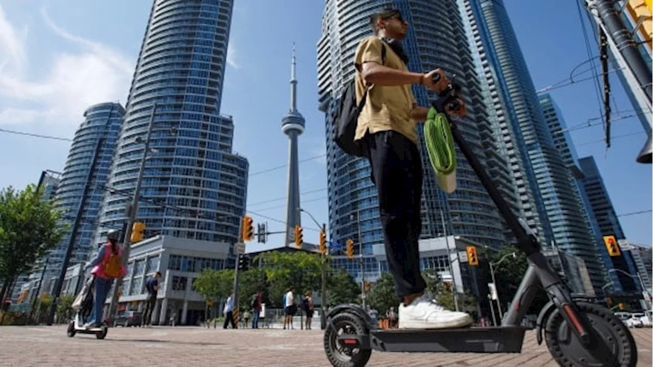 Toronto police step up enforcement of e-scooter safety